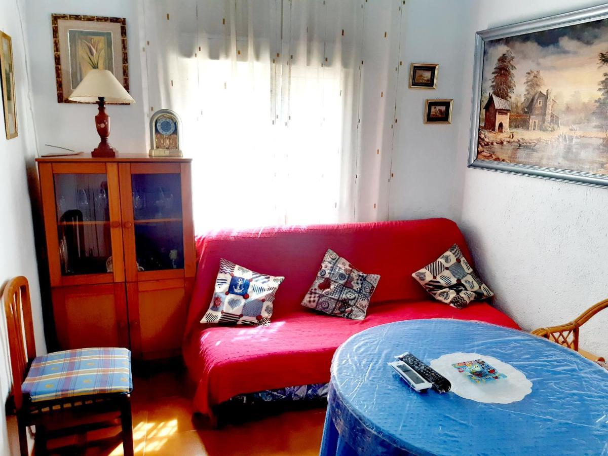 فيلا Charming House In Illar With Mountain View And Balcony المظهر الخارجي الصورة
