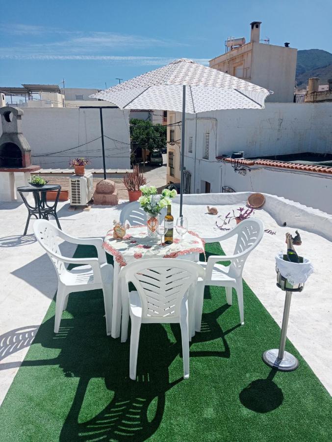 فيلا Charming House In Illar With Mountain View And Balcony المظهر الخارجي الصورة