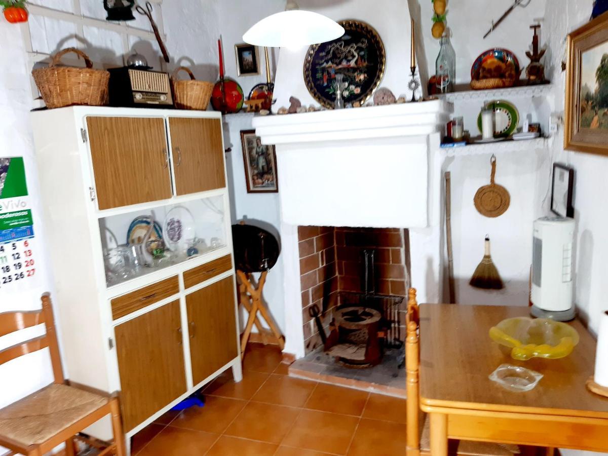 فيلا Charming House In Illar With Mountain View And Balcony المظهر الخارجي الصورة