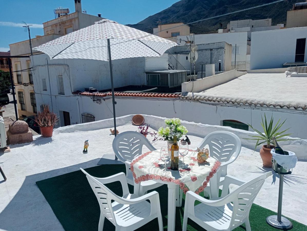 فيلا Charming House In Illar With Mountain View And Balcony المظهر الخارجي الصورة